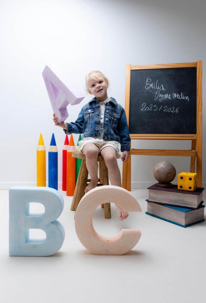 GIANT BOOKS - School props