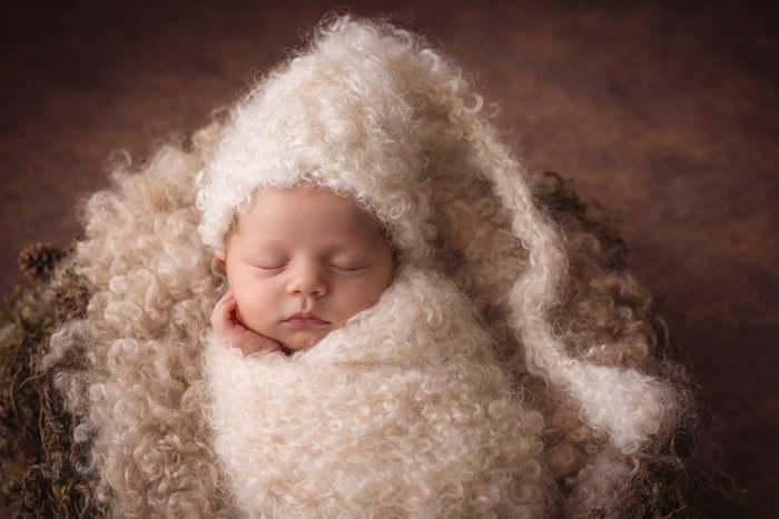 Imp Bonnet & Decorative Wrap – Fine Art Newborn Prop