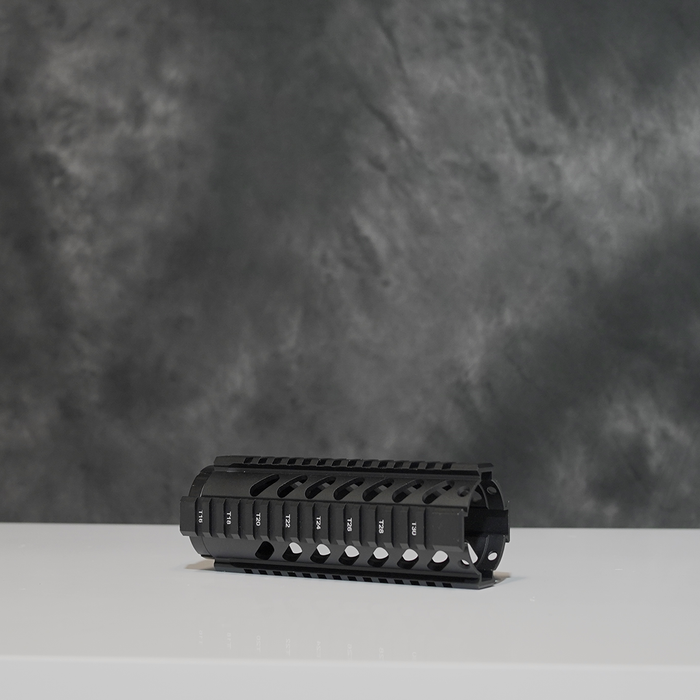 QUAD RAIL HANDGUARD BLACK - SLOTTED
