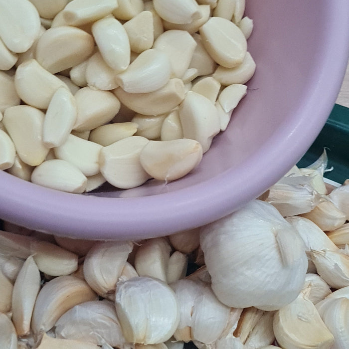 WHOLE GARLIC CLEANED 500G FROZEN